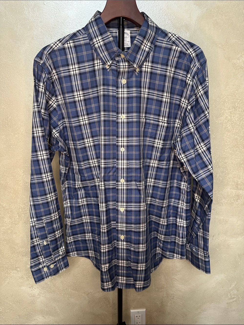 Brooks Brothers Regent Fit Non-Iron Shirt Men's sz Large